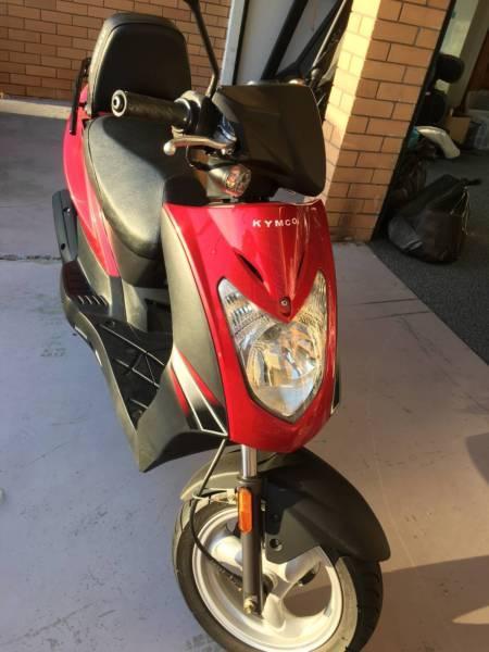 KYMCO Motorised Scooter NEAR NEW only 311 km 50cc REG and RWC