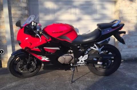 **BRAND NEW** Sports Motorbike - Cheap with 11 months Rego