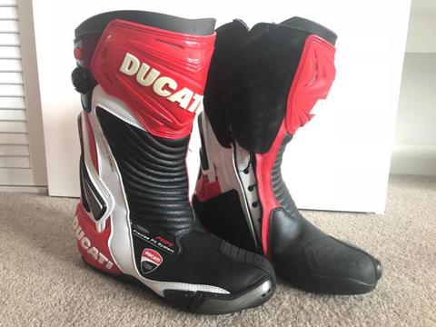 Selling Ducati helmet , gloves and boots