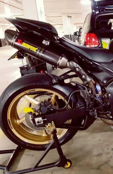 Wanted: WANTED YZF R1 09 14 Akrapovic