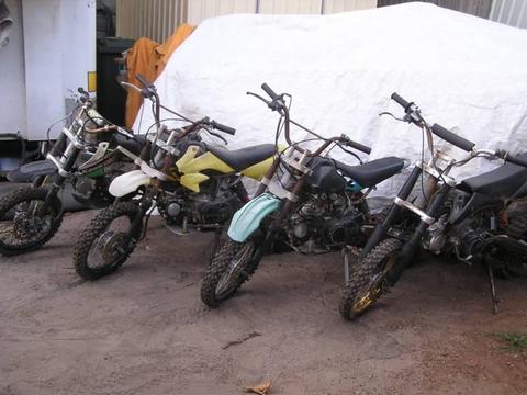 125cc dirt pit bikes $100 each 4 to choose from