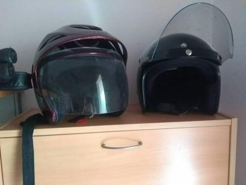 2 MOTORCYCLE HELMETS IN GOOD CONDITION (1 FOR 30 2 FOR 50)