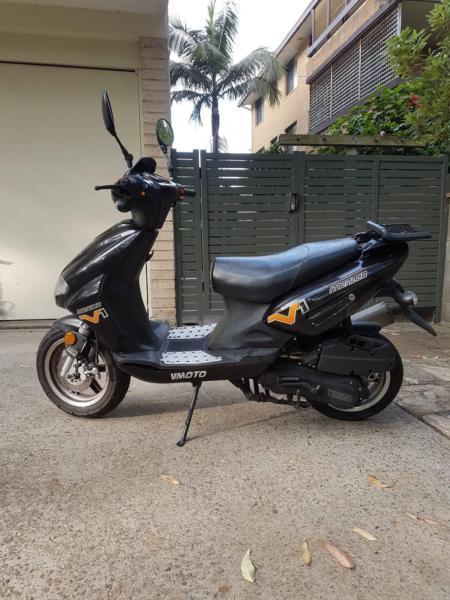 Vmoto Monaco 125cc scooter 2014