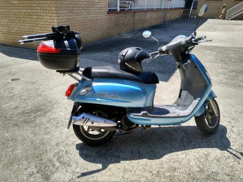SYM Classic 125 with surfboard rac, have rego and rwc