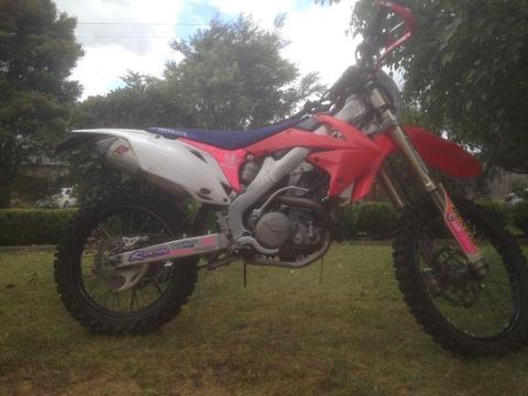 *$3500 PRICE DROP* 2011 CRF450 in great condition