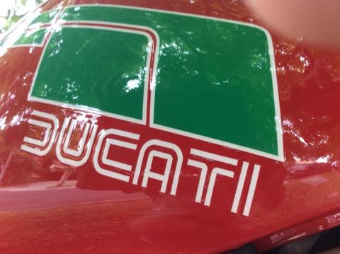 Ducati monster tricolore 750