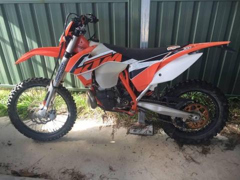 FOR SALE BY TENDER KTM 300 EXC OFF ROAD MOTORCYCLE