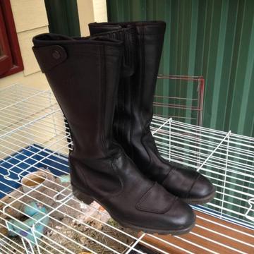 ROSSI AUST. MADE MOTORCYCLE BOOTS SIZE 8-9
