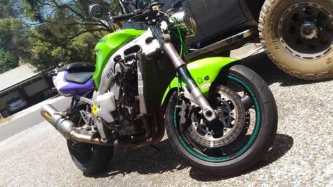 Kawasaki ZX7R for Project or parts