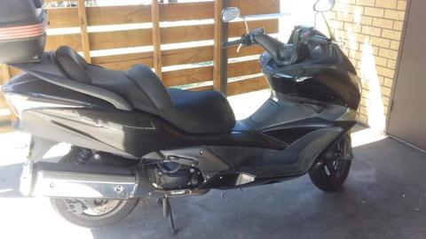 Honda swt 400 silverwing 09 in good condition