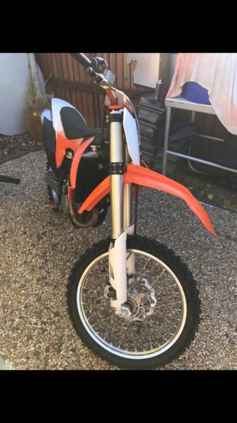 Selling 2011 KTM 250sxf