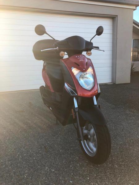 2014 Kymco Agility Scooter with Helmet