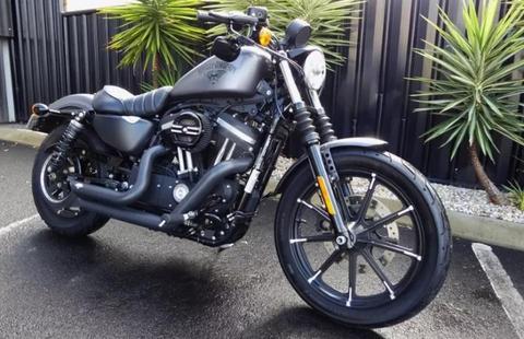 Harley Davidson Iron 883 (2016)
