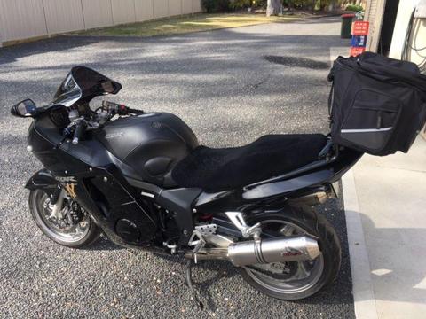 Motor bike Honda CBR 1100 super Black bird
