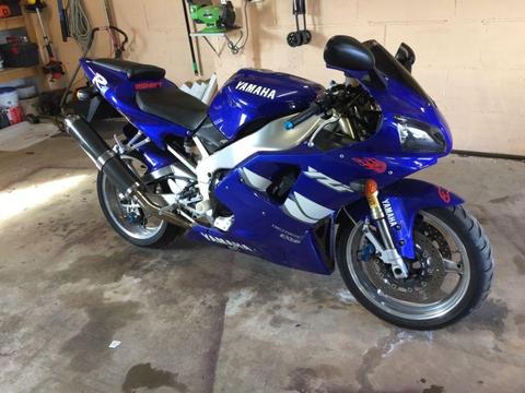 Yamaha 1999 R1