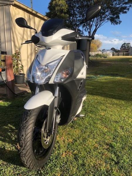Kymco Agility 16 scooter
