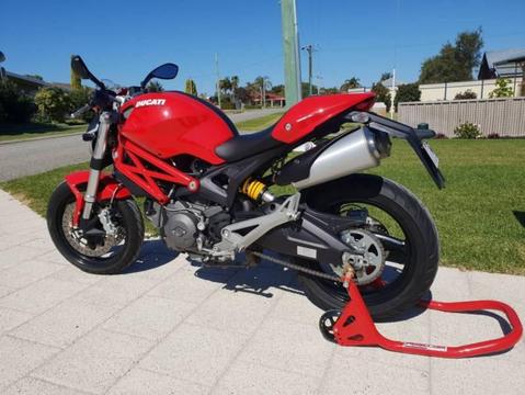 2015 Ducati Monster 659
