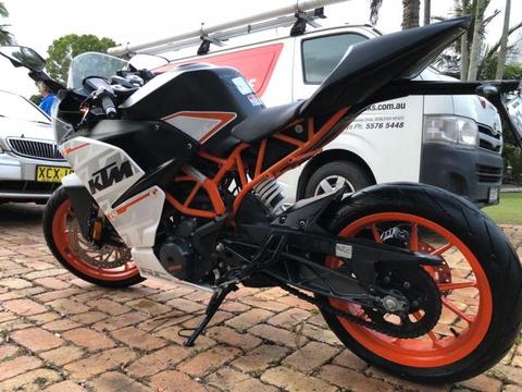 KTM RC390 motorbike in perfect condition