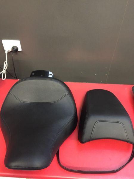 Fat boy lo harley seat and pillion seat
