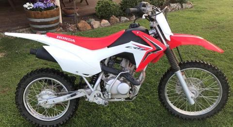 CRF125F 2016 model immaculate condition