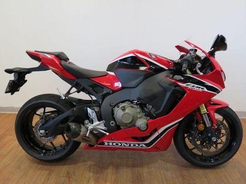 2017 Honda CBR1000RRA (fireblade) ABS 1000CC 999cc