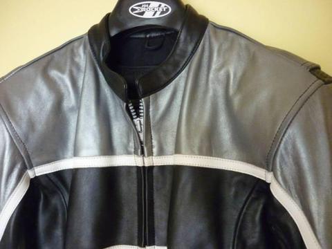 Joe Rocket leather jacket small EXCELLENT CONDITION