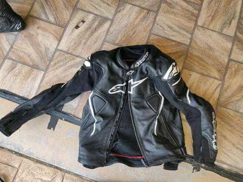 Alphinestars Atem V3 black leather jacket