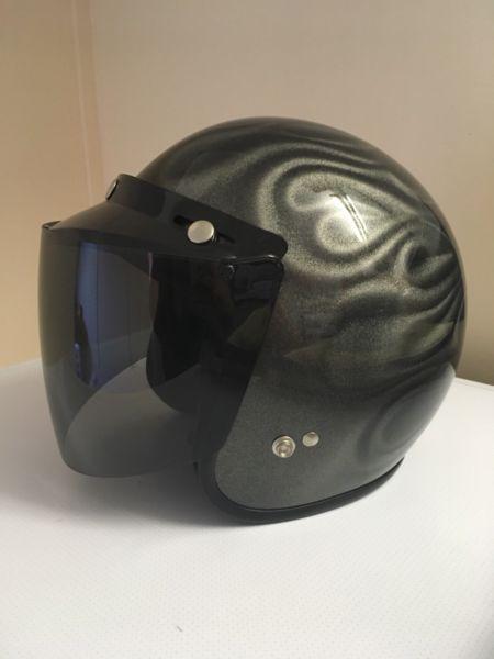 Ladies motorbike helmet