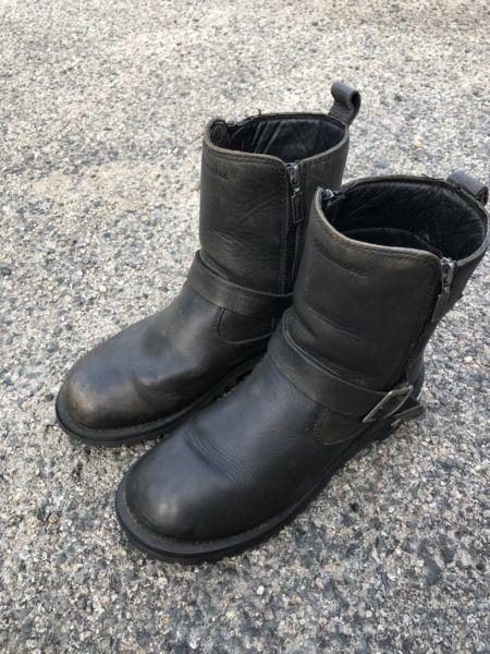 Milwaukee riding boots