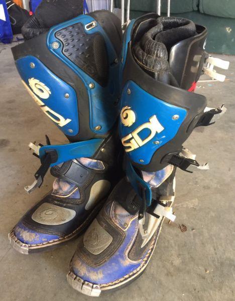SIDI flex force motorcross boots