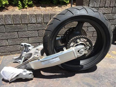 Honda cb900F (Hornet) set of rims and swing arm. Great condition
