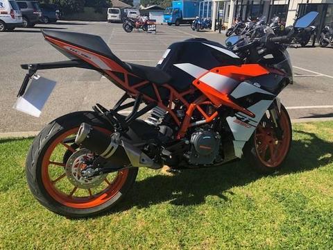 KTM RC390 (EX DEMO, ONLY 217 KMS)