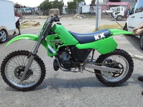 KAWASAKI KX250 - 1986 - $4990