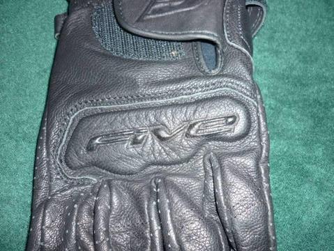Five leather motorcycle gloves Medium EXCELLENT CONDITION