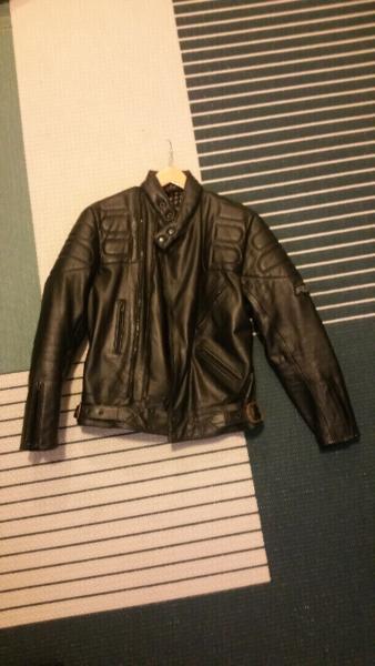 Motor bike leather jacket size M - L Rjays like new