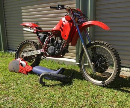 Cr 125 1987 Parts (not free)