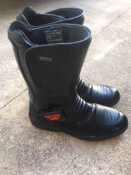 Torque Road Boots Size 10
