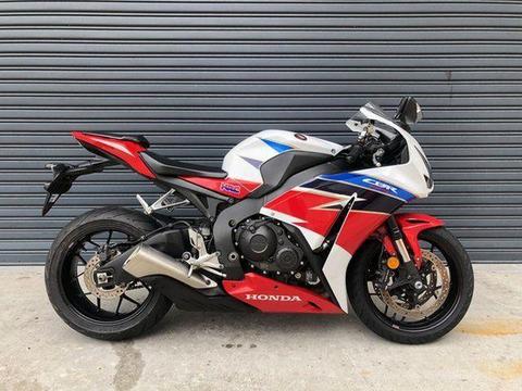 2016 Honda CBR1000RR (fireblade) 1000CC Sports 999cc