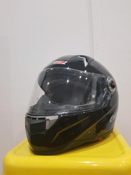LS2 Motorbike helmet Small