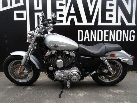 2012 Harley-Davidson 1200 CUSTOM (XL1200C) Road Bike 1200cc