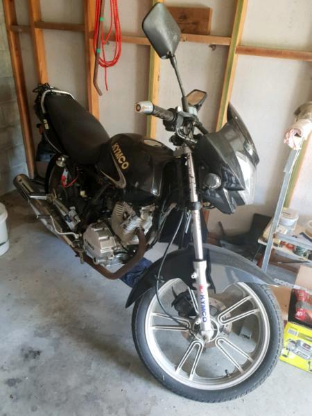 Motorcycle - for parts- Kymco