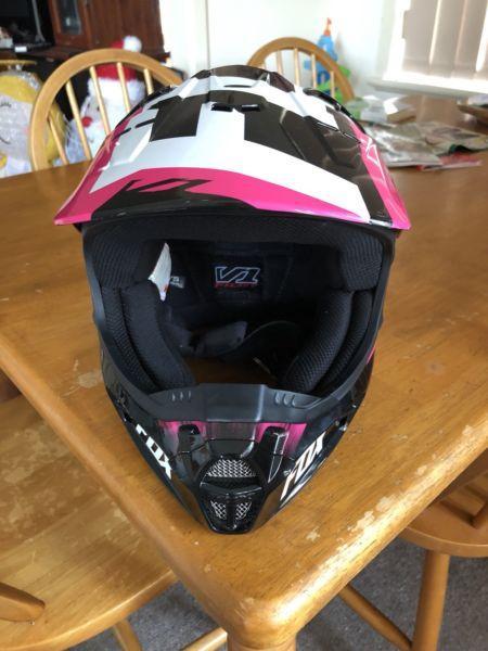 Kids Fox helmet size small 47-48cm in excellent condition