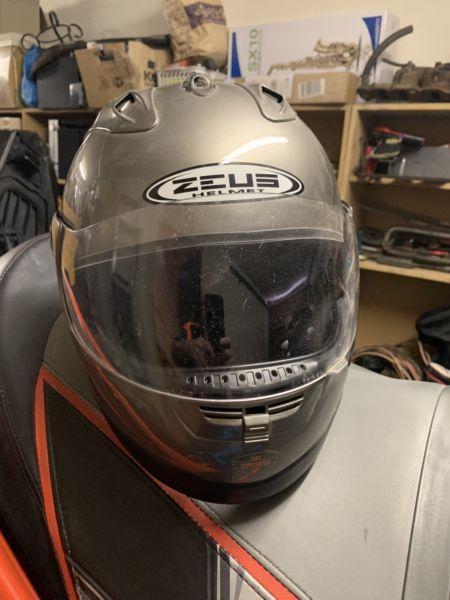 Zeus helmet size small