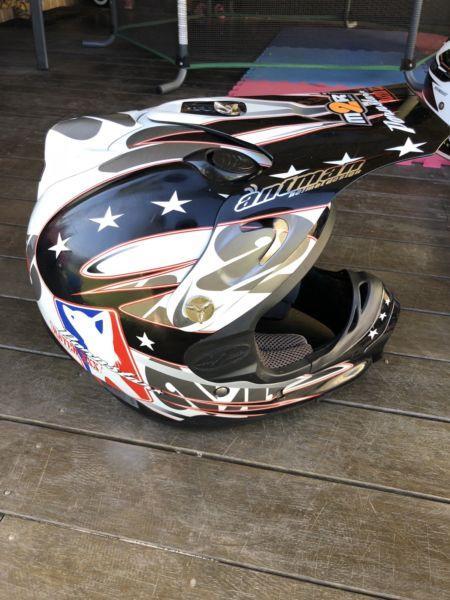 M2R dirt bike motorcycle helmet