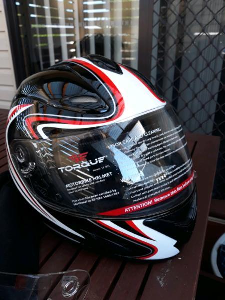 Motor bike helmet ( New )