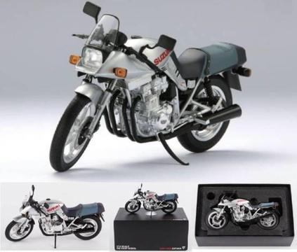 Diecast 1:12 Suzuki GSX1100SM Katana Anniversary Model