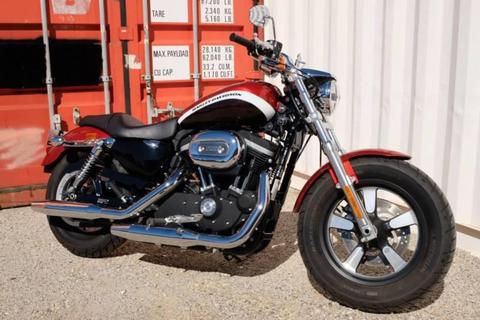 2013 Harley-Davidson Sportster 1200 Custom 