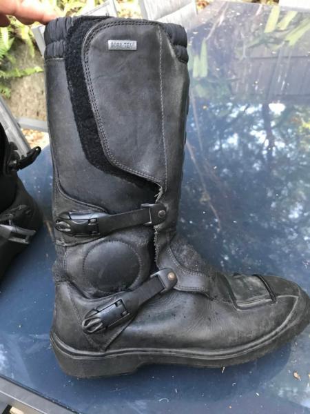 Free BMW Motorcycle boots (44)