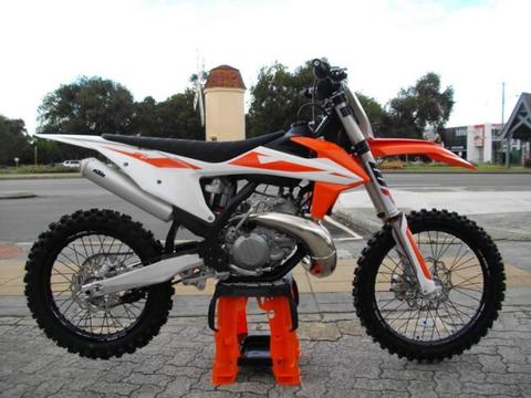 2019 KTM 250SX Here now