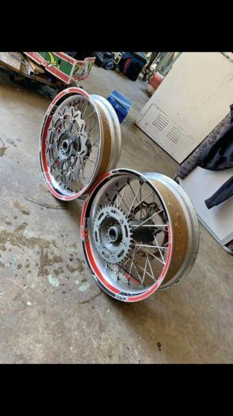 Aprilla 550 motard wheels $400